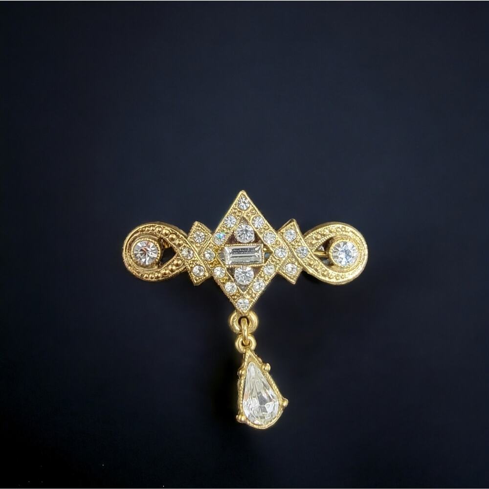 Vintage Gold Toned Brooch